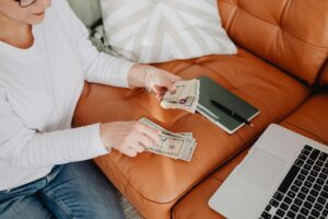 Best Bank Bonuses For Freelancers And Contractors - Featured image