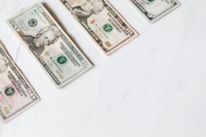 Best Bank Bonuses With Low Deposit March 2026 - Featured image