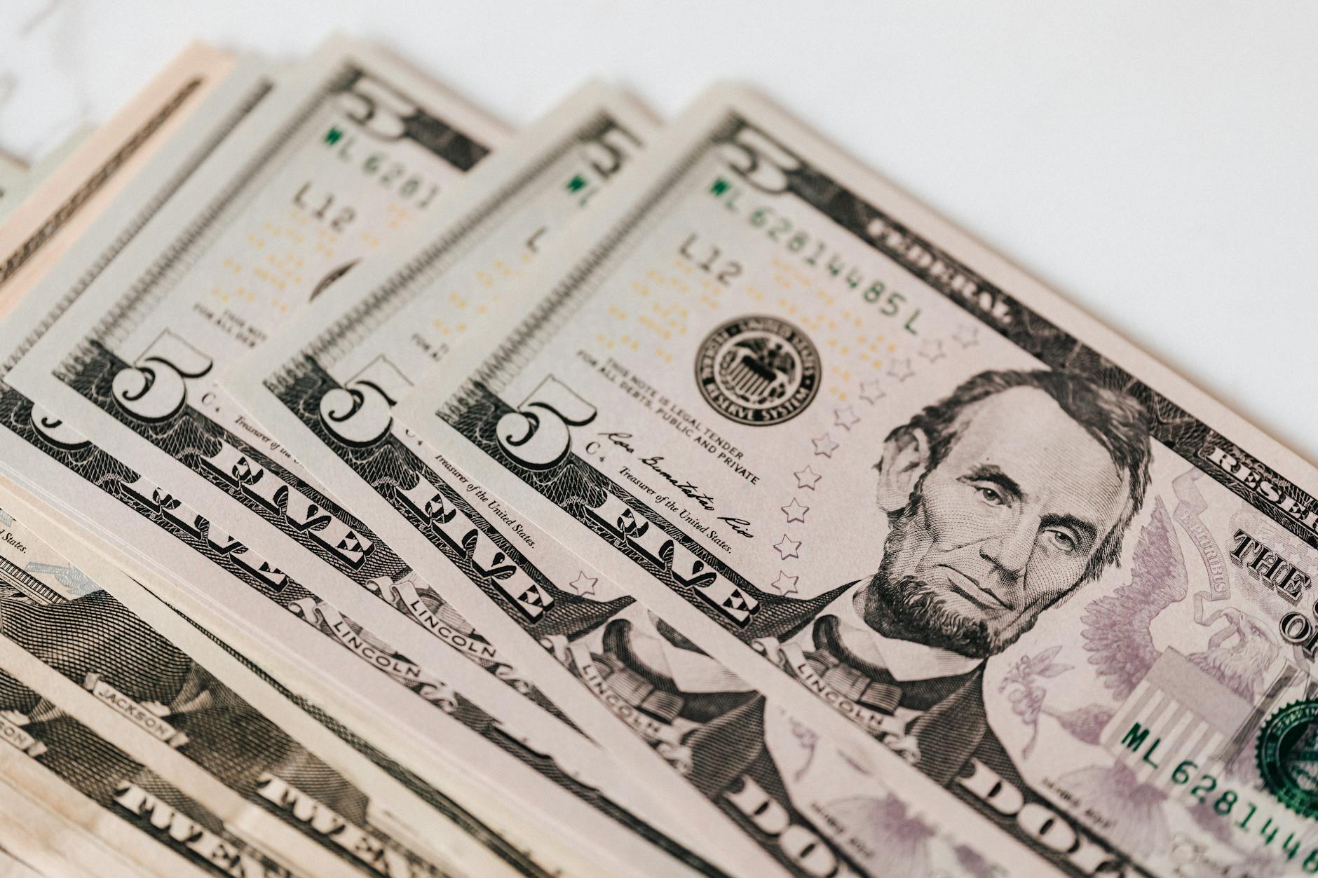 Regional vs. Nationally Available Bank Bonuses