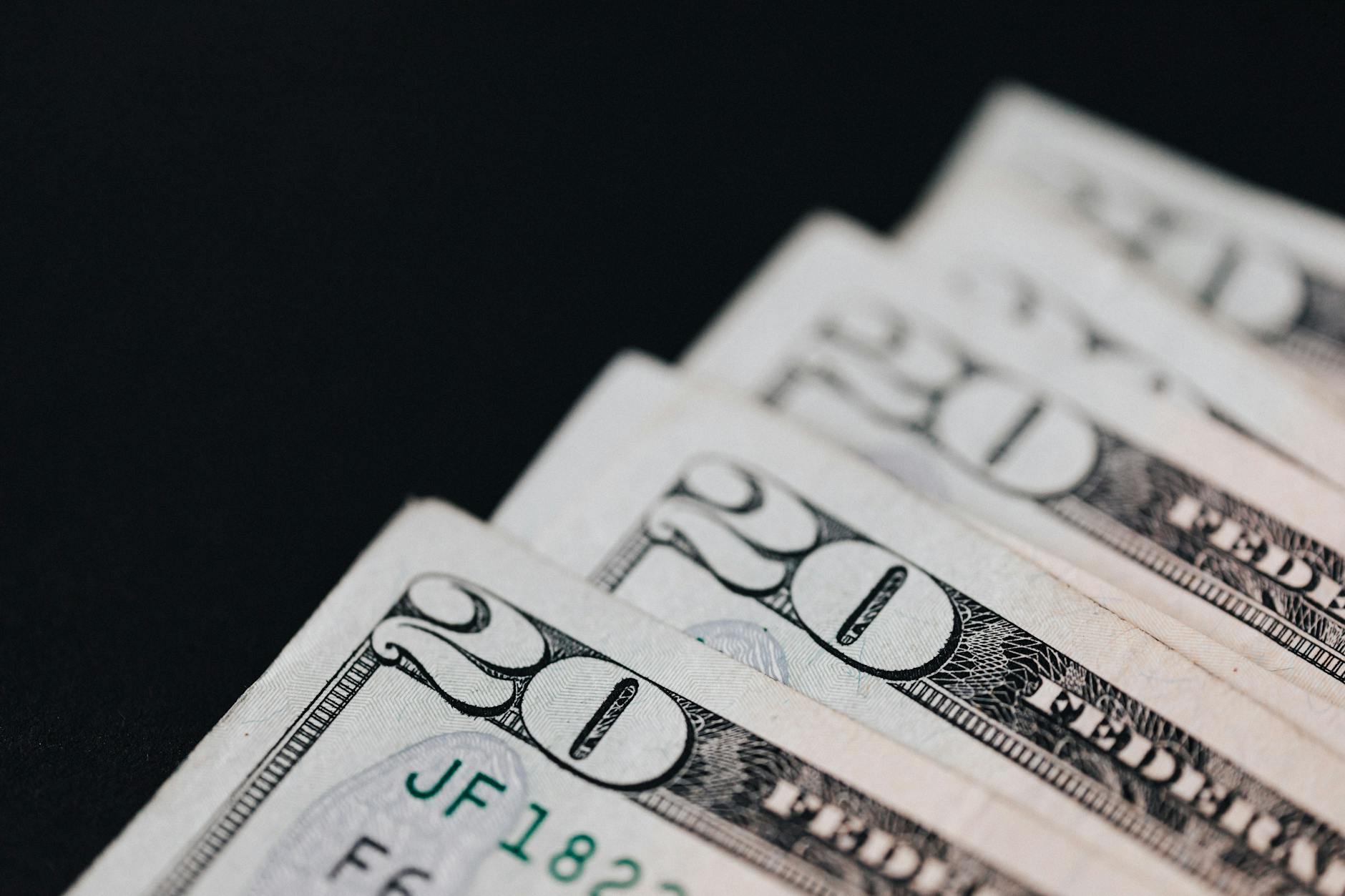 Which Bank Bonuses Require the Lowest Deposits in March 2026?