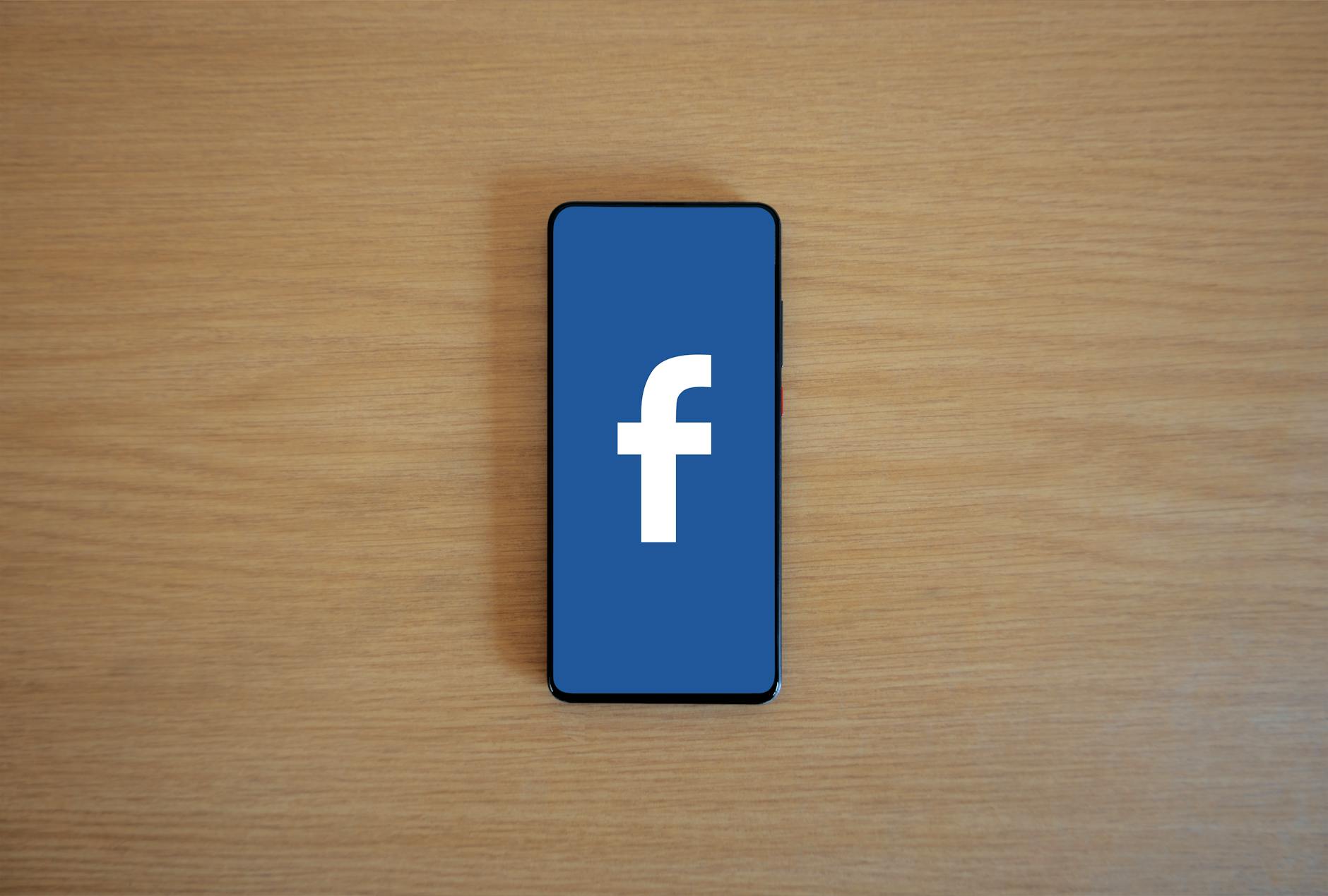 eBay vs. Facebook Marketplace: Where You Save More on Used Items - Featured image