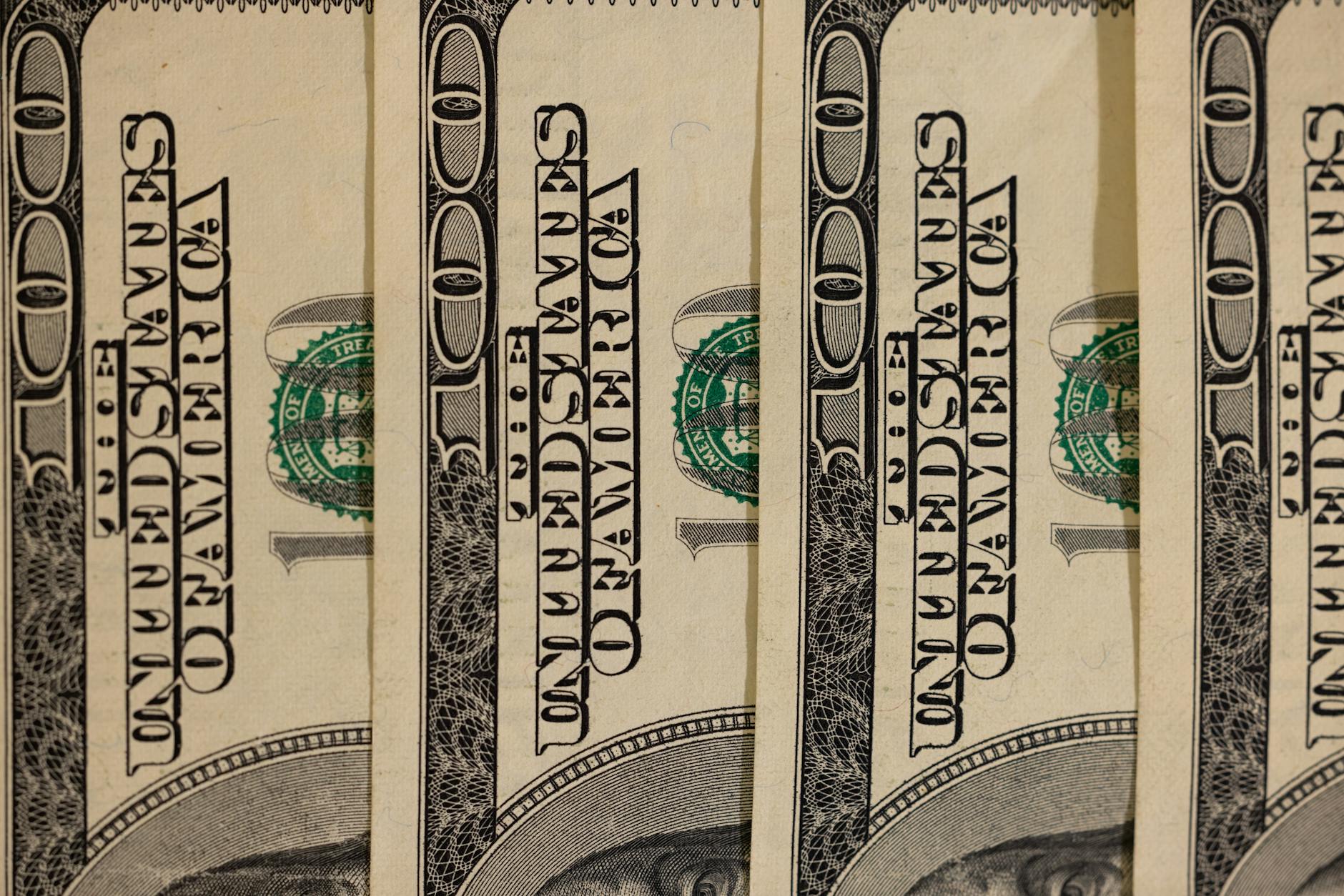 How Free Financial Apps Have Replaced Paid Advisory Services