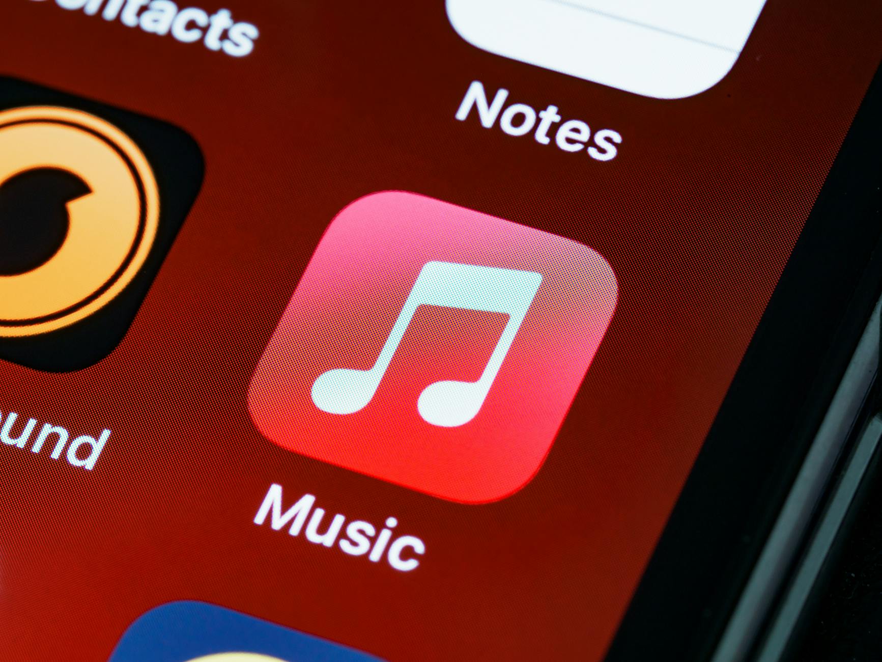 How Spotify and Apple Music Compare on Monthly Cost