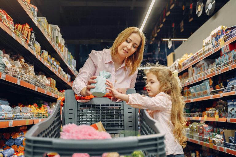 How to Maximize Grocery Rewards With the Right Credit Card - Featured image