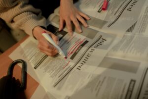 Newspaper Subscriptions: How to Get WSJ or NYT for $4/Month - Featured image