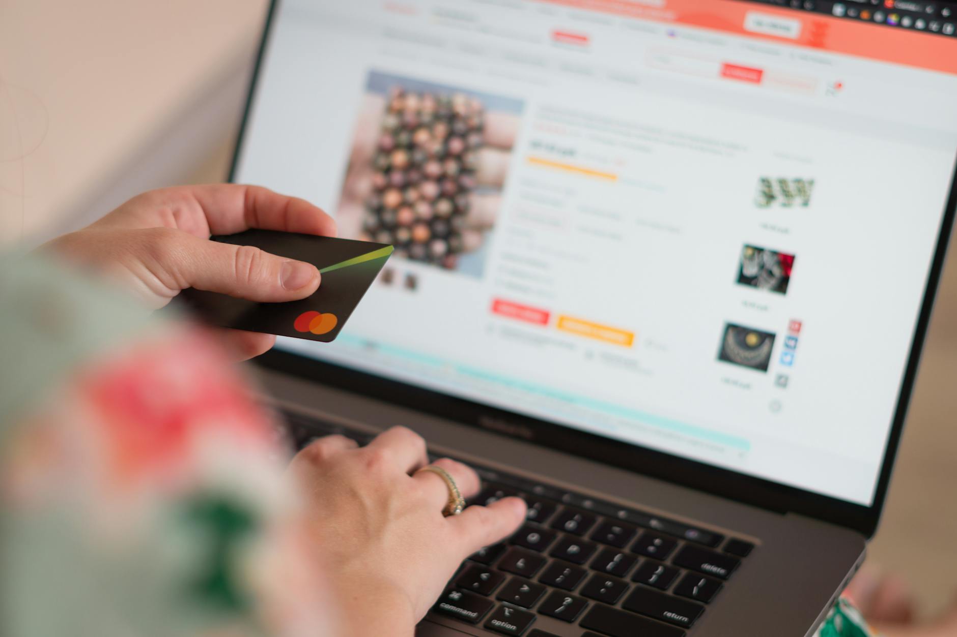 The Best Cashback Sites for Online Shopping: Rakuten, TopCashback, and More - Featured image