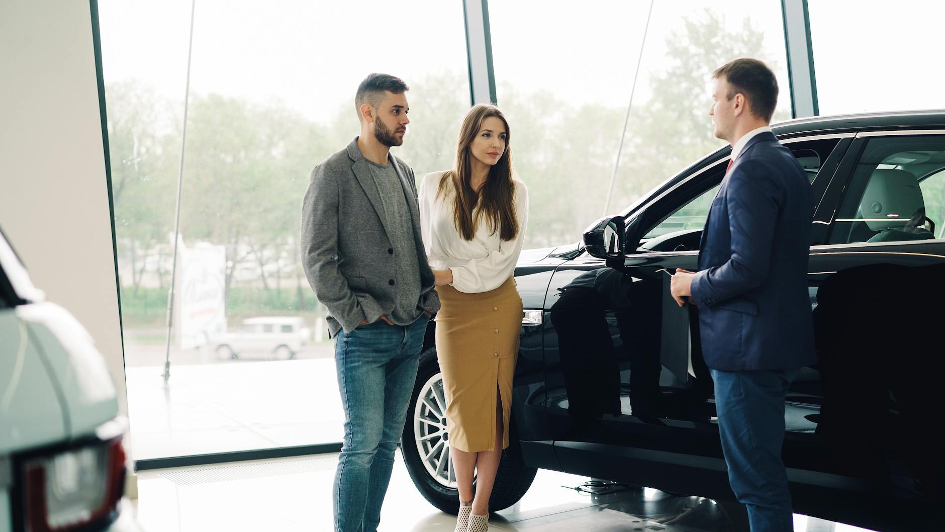 Buying a Used Car vs. New: The Real Cost Over 5 Years - Featured image