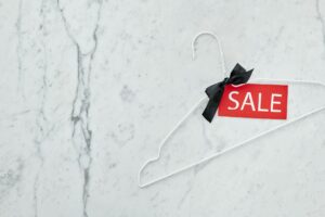 Clearance Shopping Strategy: The Right Time to Hit Clearance Racks - Featured image