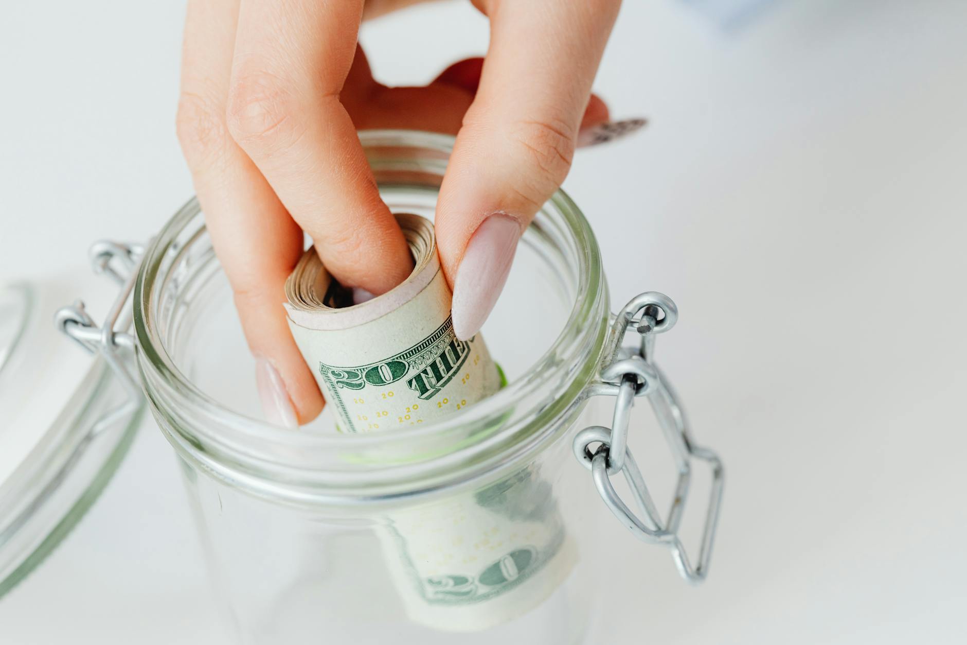 Common Pitfalls: Using the Wrong Fund or Paying Advisor Fees
