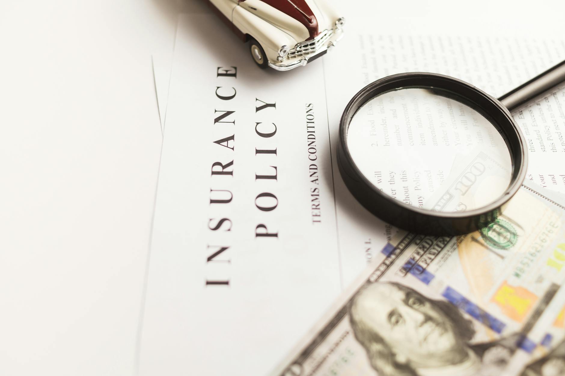 Dental Savings Plans vs. Insurance: Which Is Better If You Need Work - Featured image
