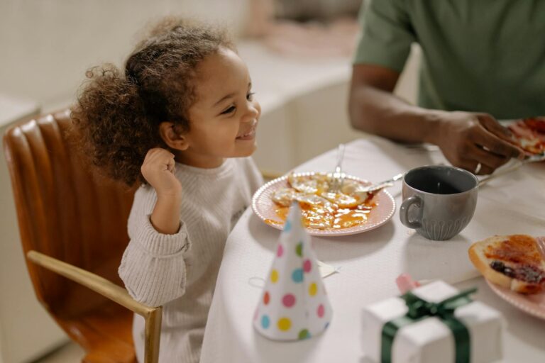 Free Birthday Meals at 20+ Chain Restaurants — Full List 2025 - Featured image
