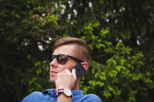 Free Government Phone Programs: Who Qualifies for the Lifeline Plan - Featured image