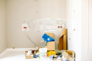 How to DIY Common Home Repairs and Save $500 This Year - Featured image