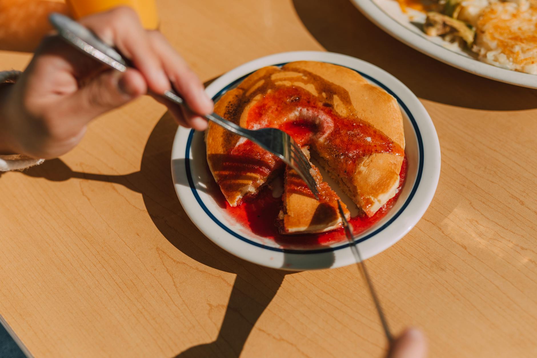 How to Maximize Free Food Offers with Restaurant Loyalty Programs
