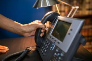 How to Stop Debt Collectors From Calling — Legal Methods - Featured image