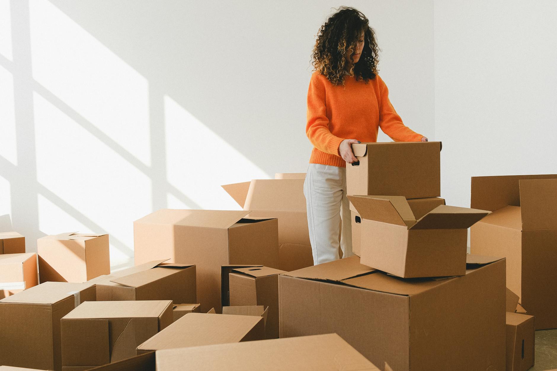 How to Turn Unwanted Stuff Into $1,000 Using Facebook Marketplace - Featured image