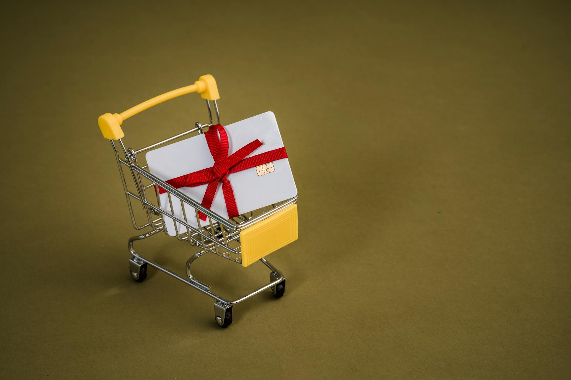 Mystery Shopping in 2025: Is It Still Worth the Time? - Featured image