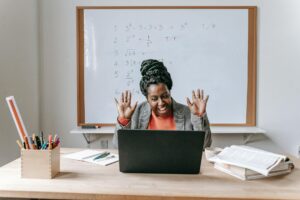 Teaching English Online: How Much You Can Realistically Make - Featured image