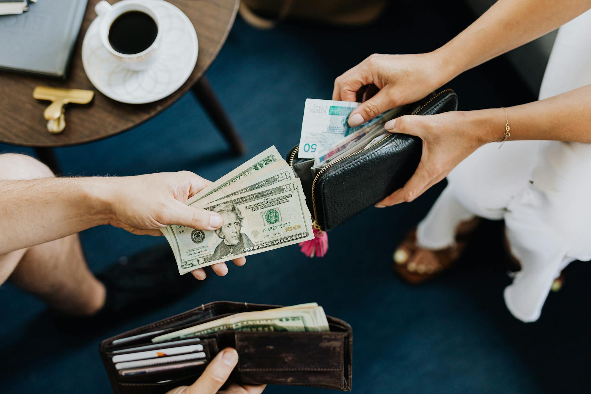 The Biggest Money Mistakes People Make in Their 30s — And How to Fix Them - Featured image