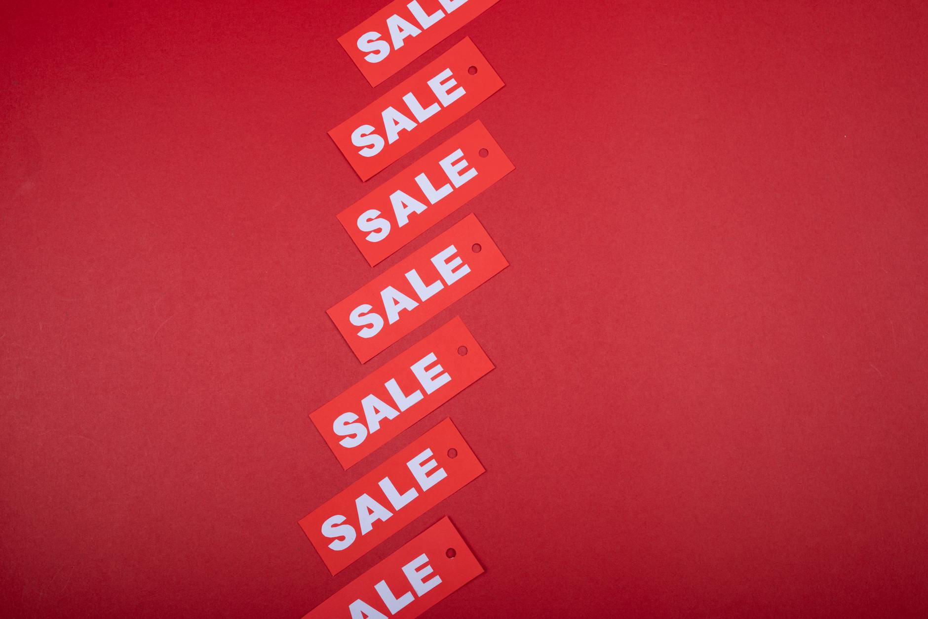 Warehouse Sale Dates for Costco, Sam's, and BJ's in 2025 - Featured image