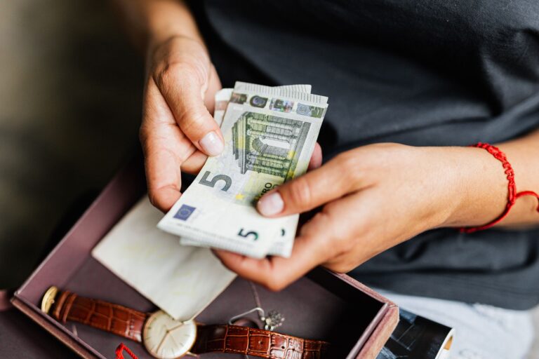 Daejeon Love Card suspends cashback rewards payment program two month duration - Featured image