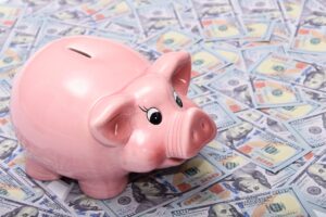 How to Use Your Public Library to Save $1,000+ Per Year - Featured image