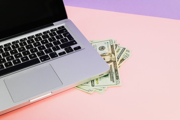 Convertible Laptop Deals: HP Hybrid Model 39% Off for Content Creators Today - Featured image